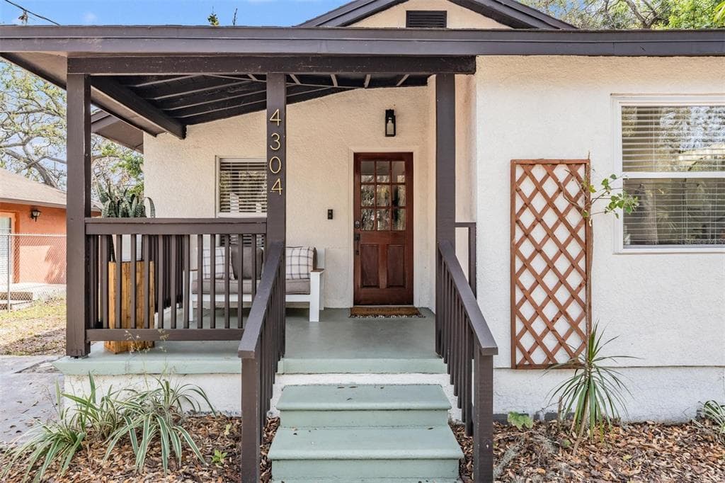 4304 W LAUREL STREET TAMPA, FL 33607
