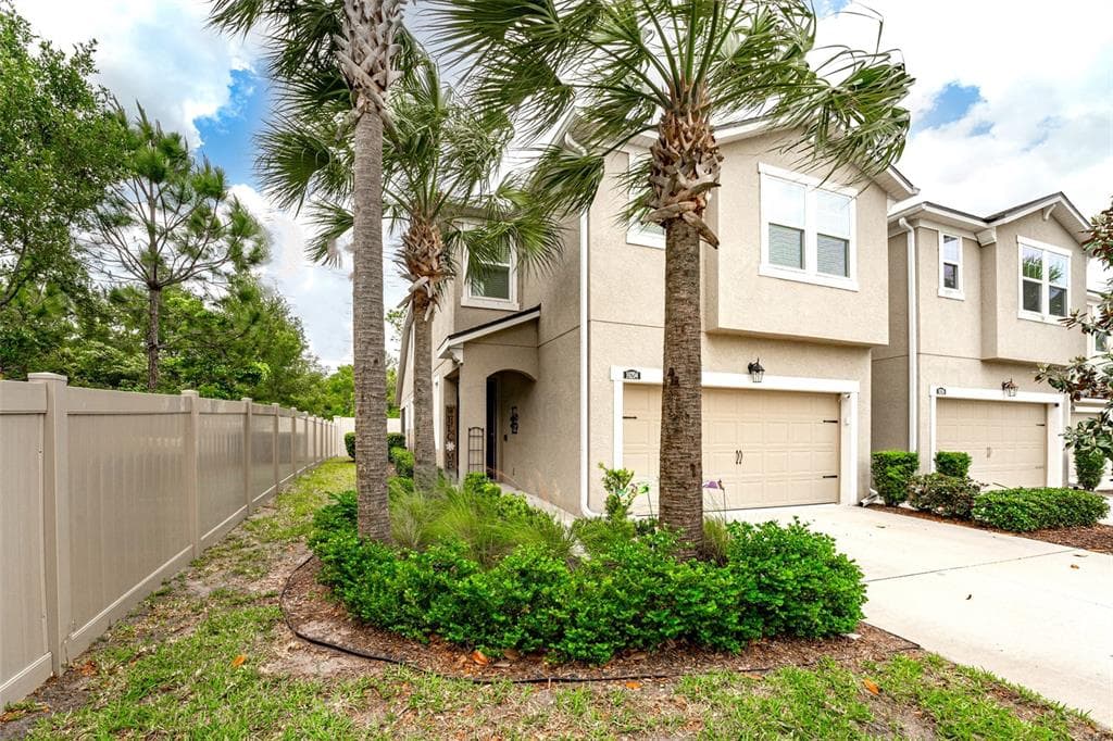 10204 HOLSTEIN EDGE PLACE RIVERVIEW, FL 33569