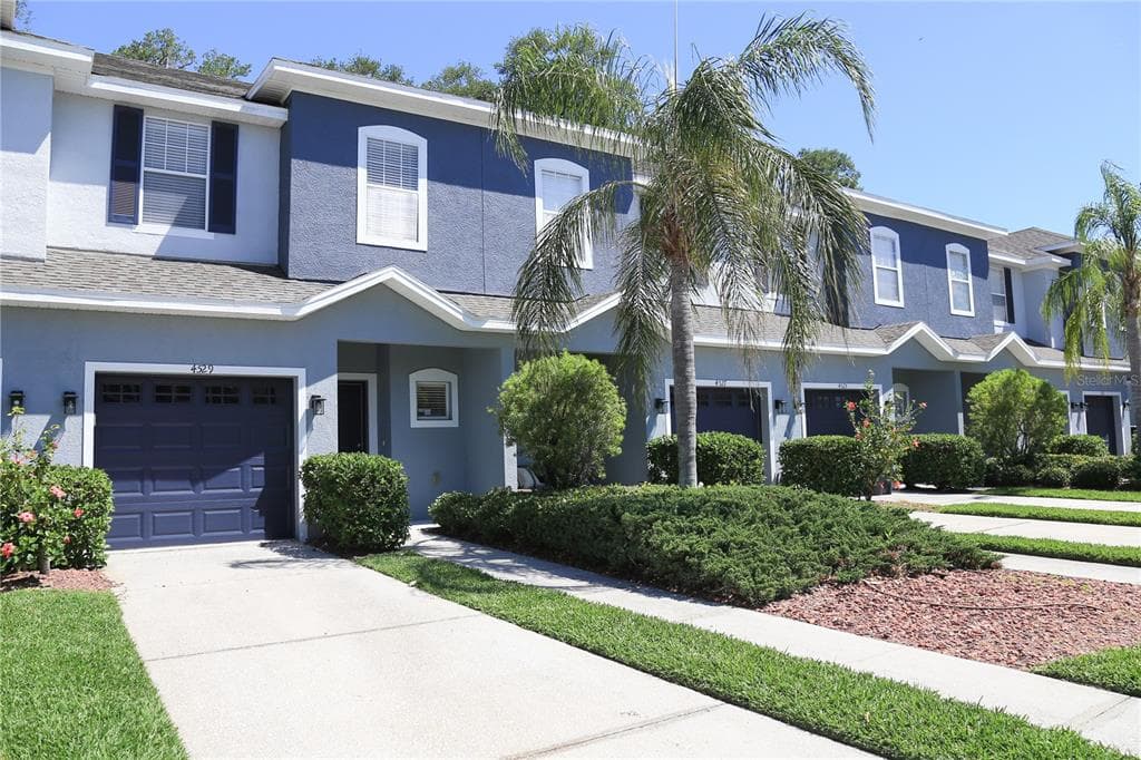 4529 AMBERLY OAKS COURT
