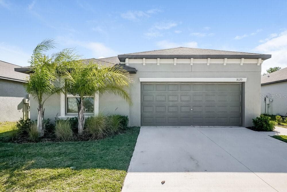 1620 BLUE ROSE DRIVE RUSKIN, FL 33570