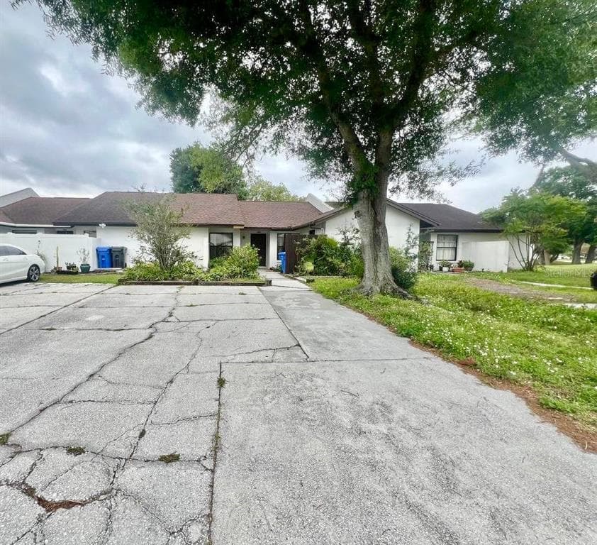 11303 WAVELAND WAY TAMPA, FL 33624