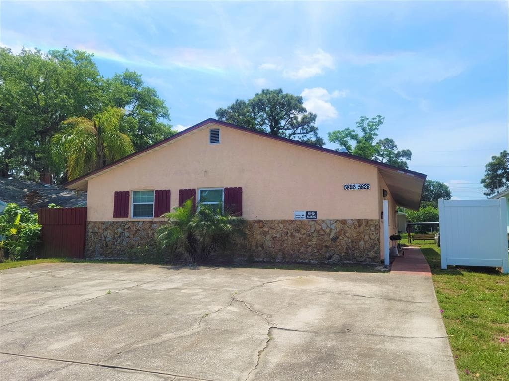 5826 - 5828 GULF DRIVE NEW PORT RICHEY, FL 34652