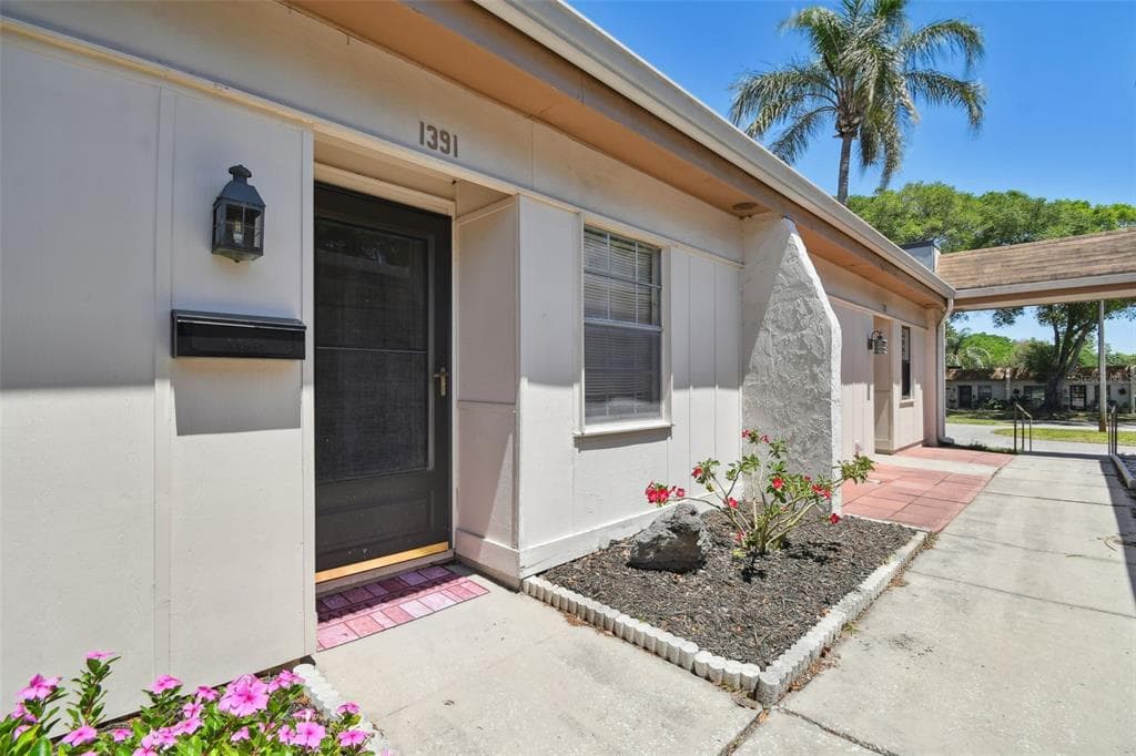 1391 MISSION HILLS BOULEVARD CLEARWATER, FL 33759