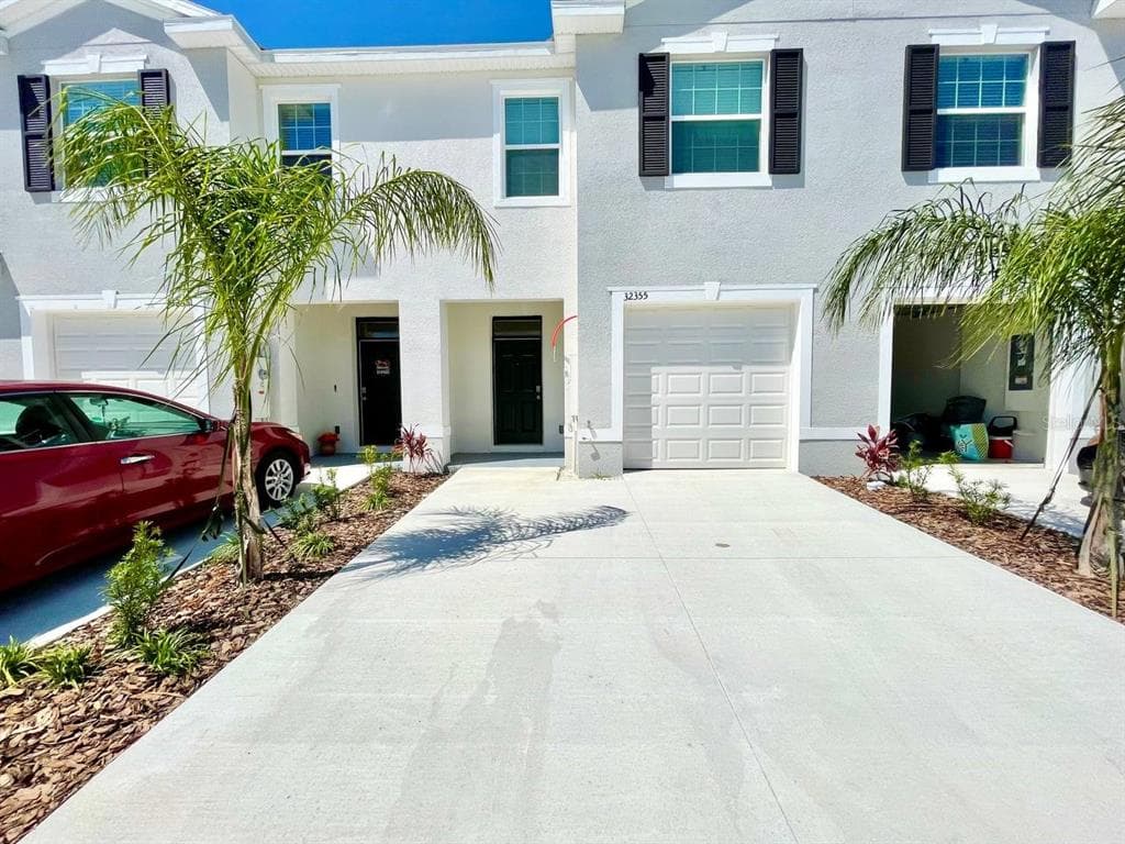 32355 TURTLE GRACE LOOP WESLEY CHAPEL, FL 33545