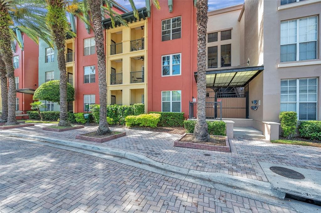 2401 W HORATIO STREET UNIT 732 TAMPA, FL 33609