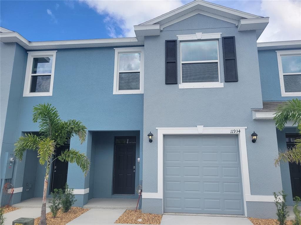 11934 HAMILTON AVENUE LARGO, FL 33774