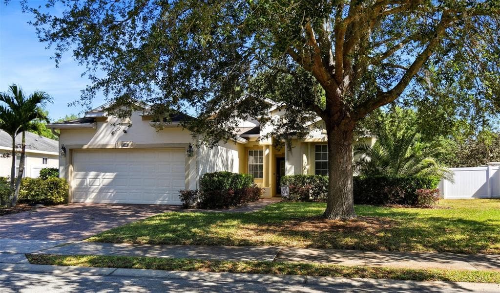 868 BARRISTER DRIVE AUBURNDALE, FL 33823