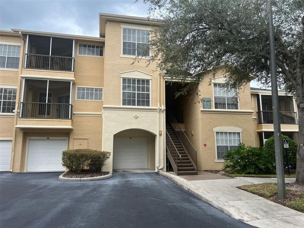 5125 PALM SPRINGS BOULEVARD UNIT 6105 TAMPA, FL 33647