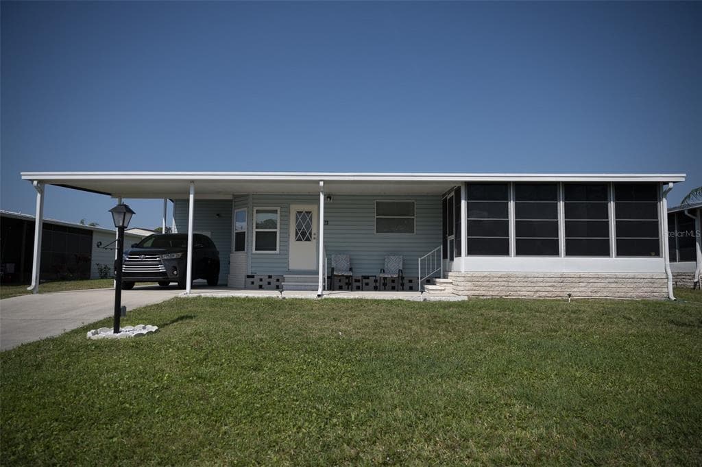 250 VISTORIA DRIVE NORTH PORT, FL 34287