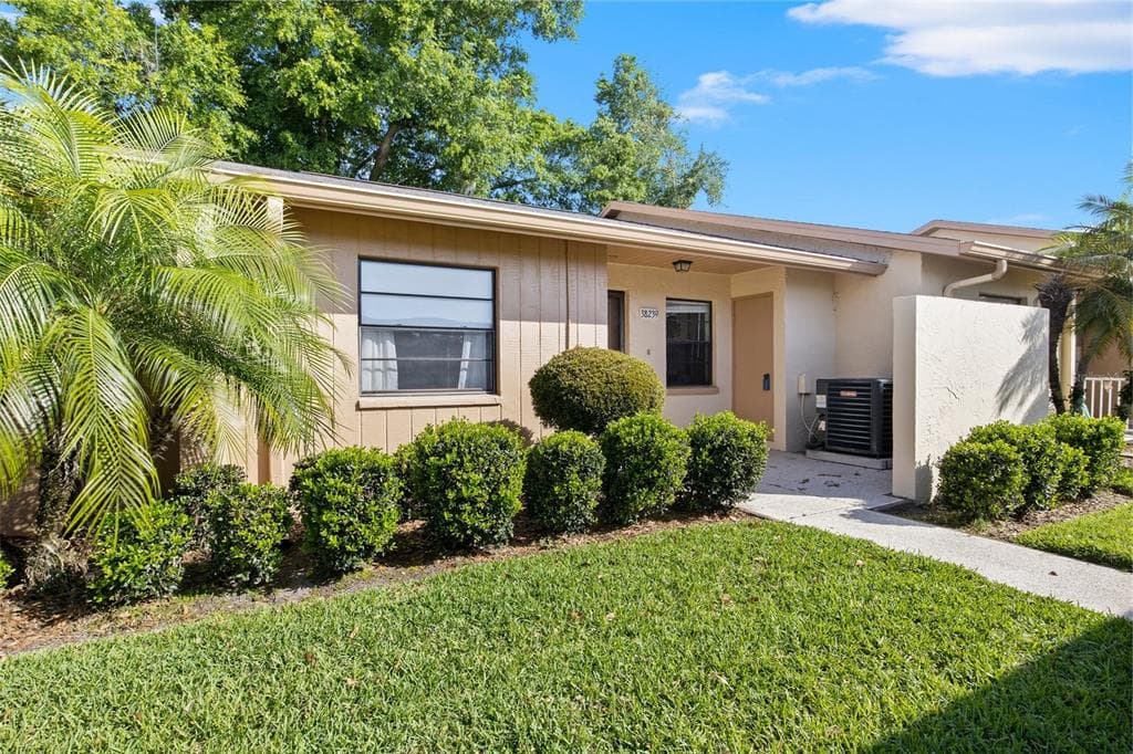 38239 BOXWOOD DRIVE ZEPHYRHILLS, FL 33542