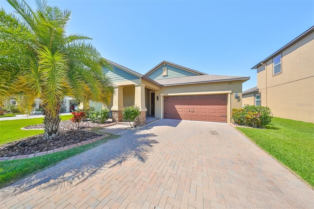 10034 VICTORY GALLOP LOOP RUSKIN, FL 33573