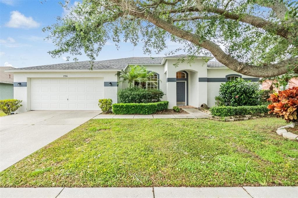 1706 HONEY RIDGE PLACE VALRICO, FL 33594