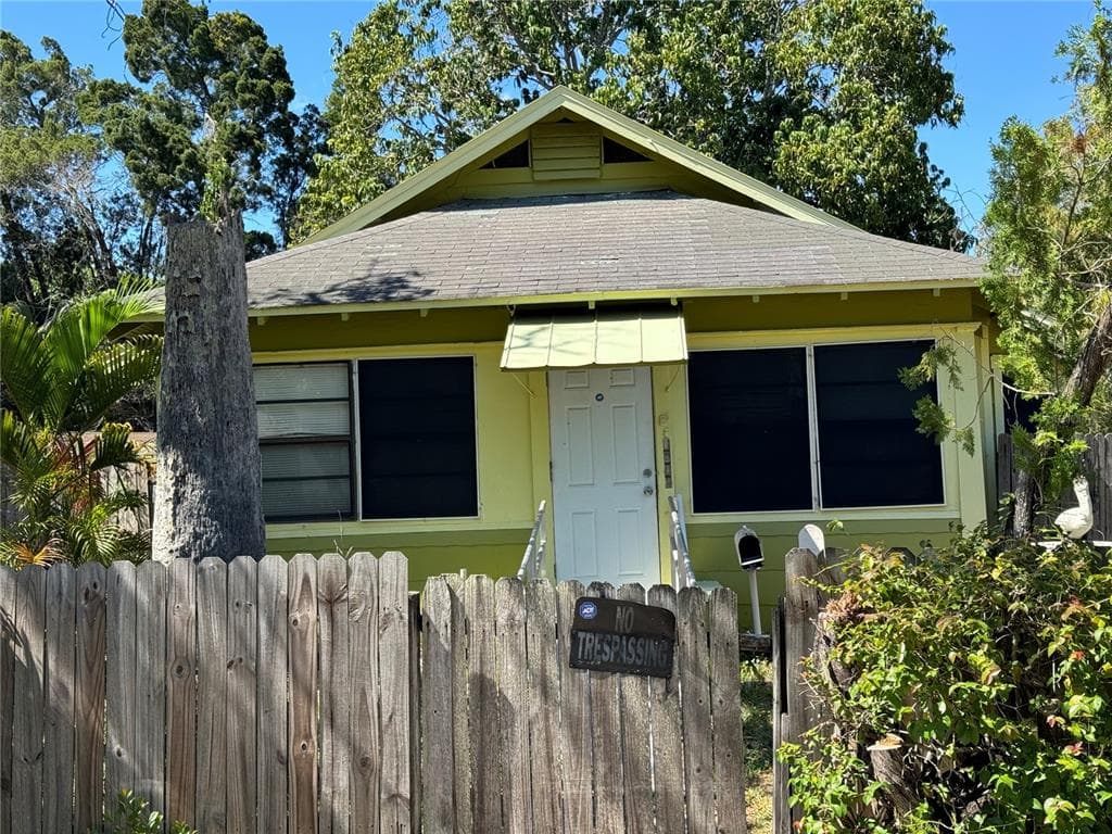 3501 17TH AVENUE S ST PETERSBURG, FL 33711