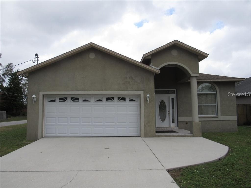 3614 W FLORA STREET TAMPA, FL 33614