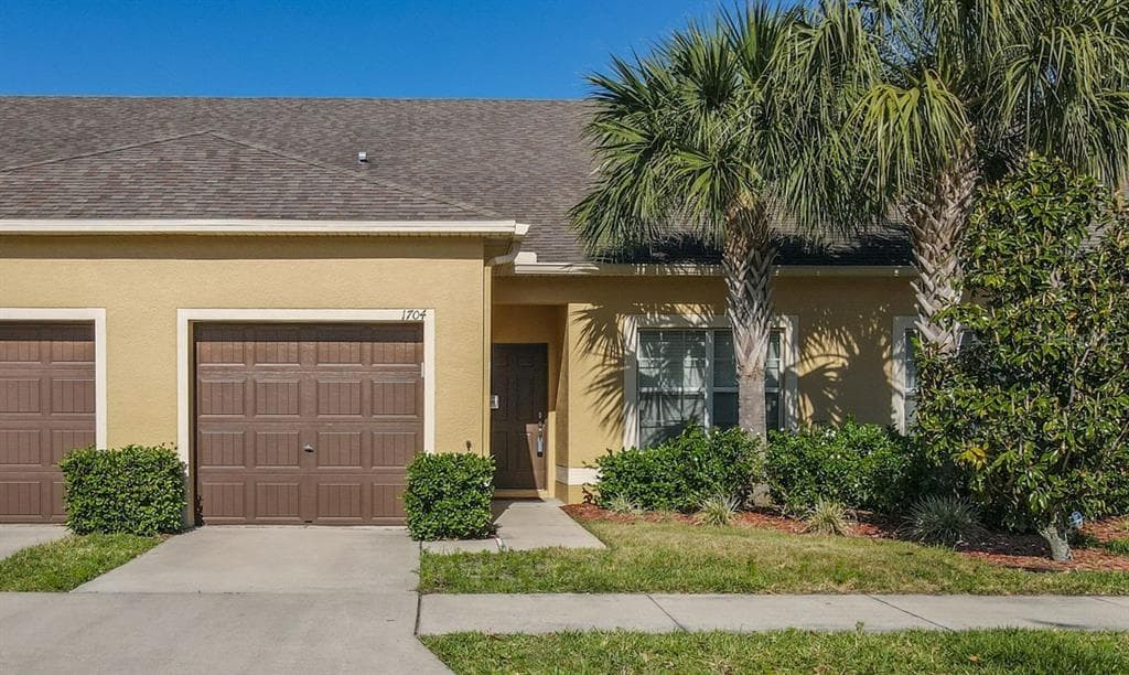 1704 TRAILWATER STREET RUSKIN, FL 33570