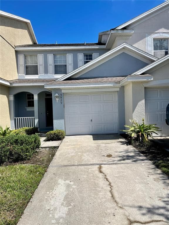 9929 CARLSDALE DRIVE RIVERVIEW, FL 33578