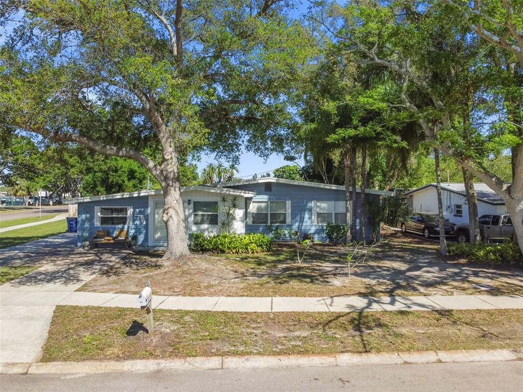 513 GILBERT STREET CLEARWATER, FL 33765