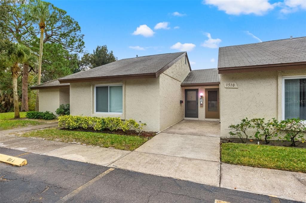 4215 E BAY DRIVE UNIT 1510B CLEARWATER, FL 33764