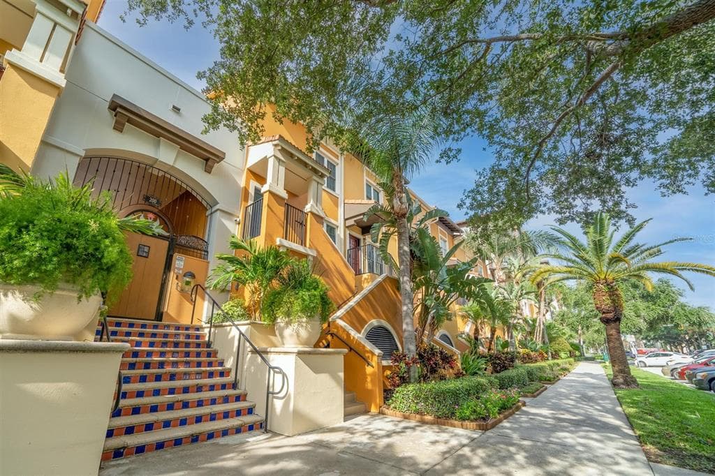 200 4TH AVENUE S UNIT 408 ST PETERSBURG, FL 33701