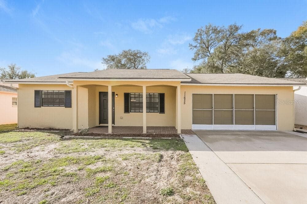 11625 FOX RUN PORT RICHEY, FL 34668