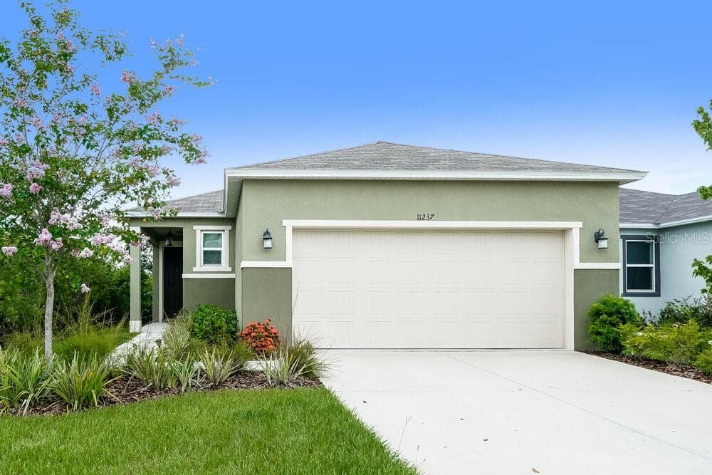 11237 GOLD COMPASS STREET GIBSONTON, FL 33534