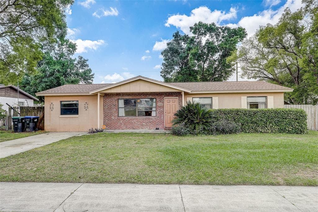 1402 ROLLING GREEN DRIVE APOPKA, FL 32703