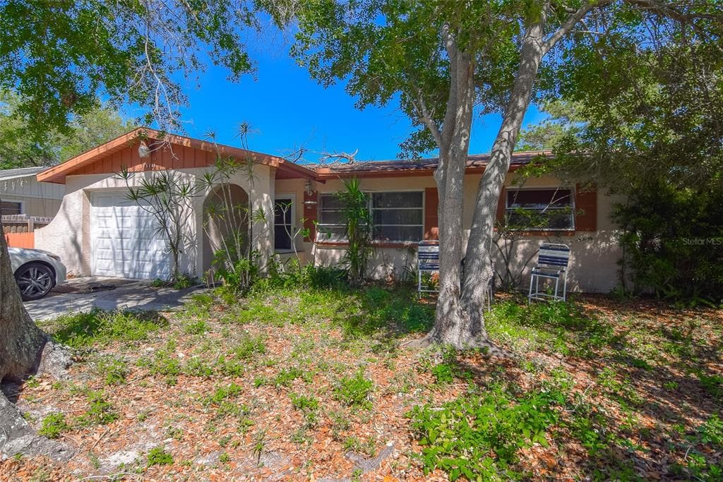 15111 VERONA AVENUE CLEARWATER, FL 33760