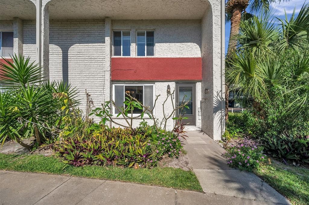 1869 PINE CONE CIRCLE CLEARWATER, FL 33760