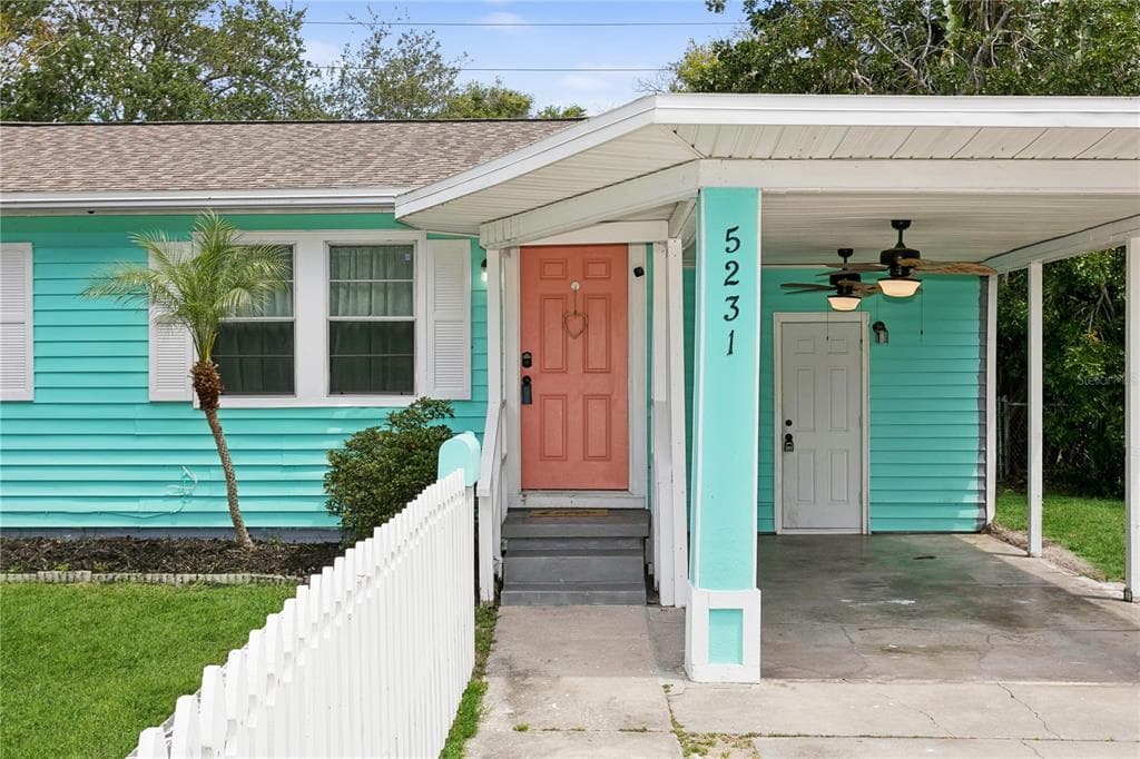5231 DARTMOUTH AVENUE N ST PETERSBURG, FL 33710