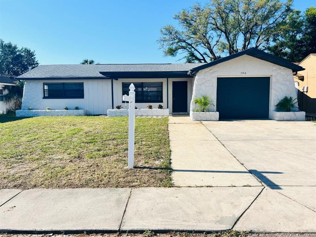 7316 FAIRFAX DRIVE PORT RICHEY, FL 34668