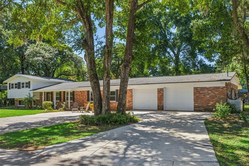 401 OVERLAND DRIVE