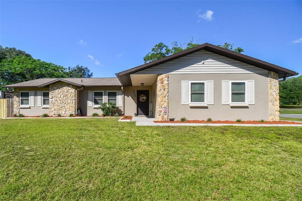 4809 PARKWAY BOULEVARD LAND O LAKES, FL 34639