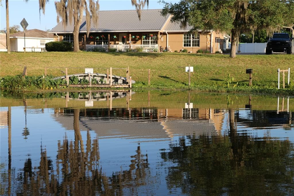 980 CR 463A LAKE PANASOFFKEE, FL 33538