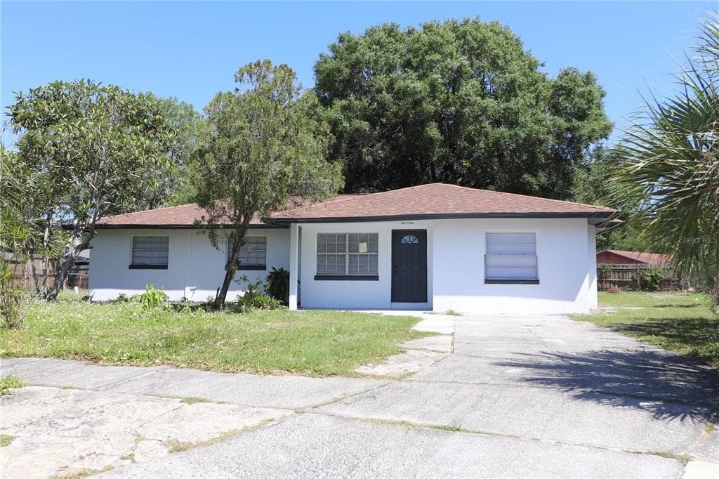 1014 DAVIS PLACE TAMPA, FL 33619