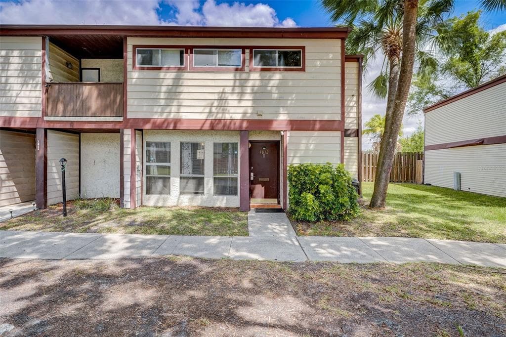 1812 WARRINGWOOD DRIVE UNIT B-4 ORLANDO, FL 32839