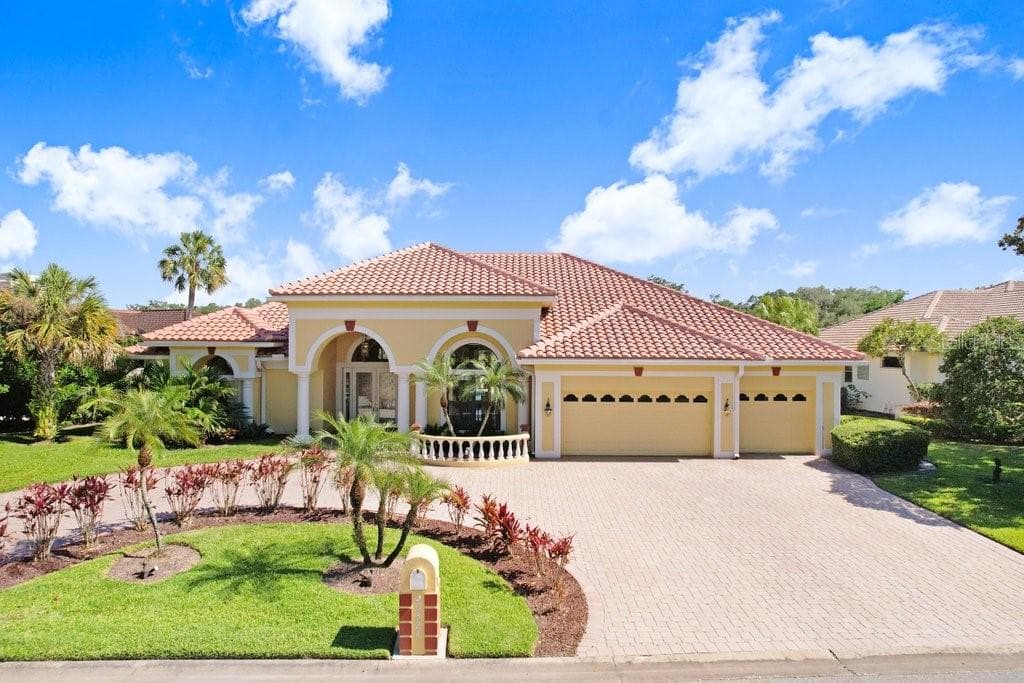 30324 LAURELWOOD LANE WESLEY CHAPEL, FL 33543