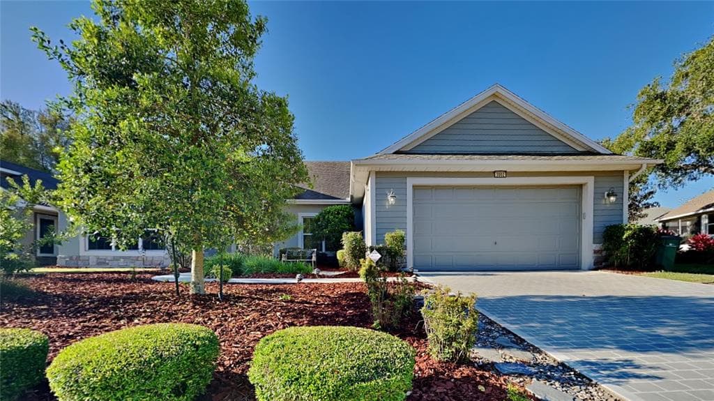 3002 NEW HAVEN PL MOUNT DORA, FL 32757