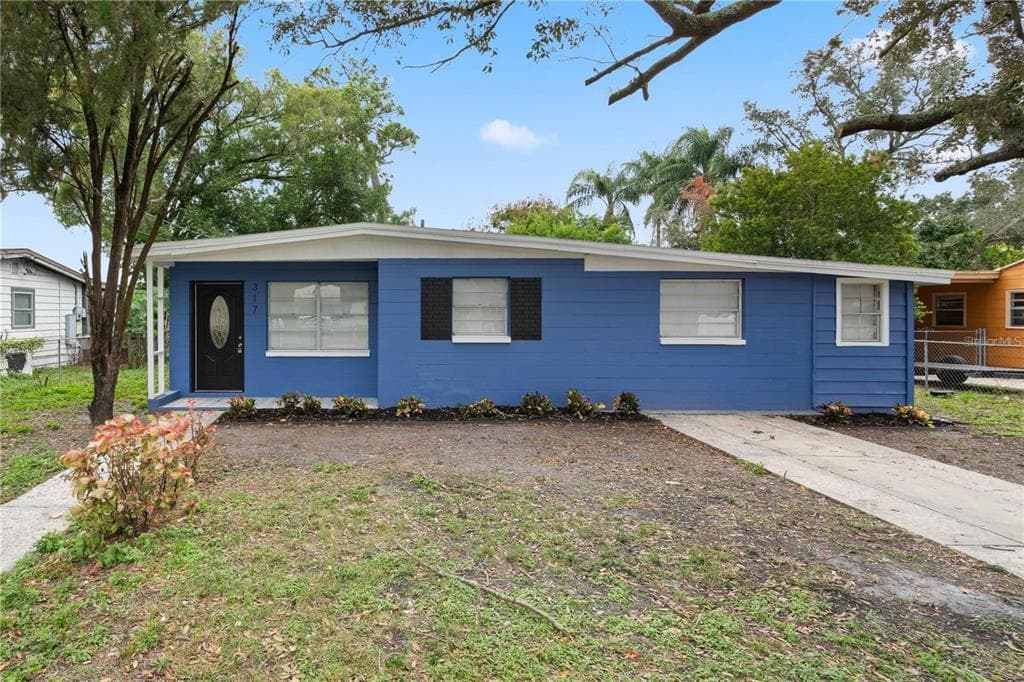 317 E HYDRANGIA STREET TAMPA, FL 33612