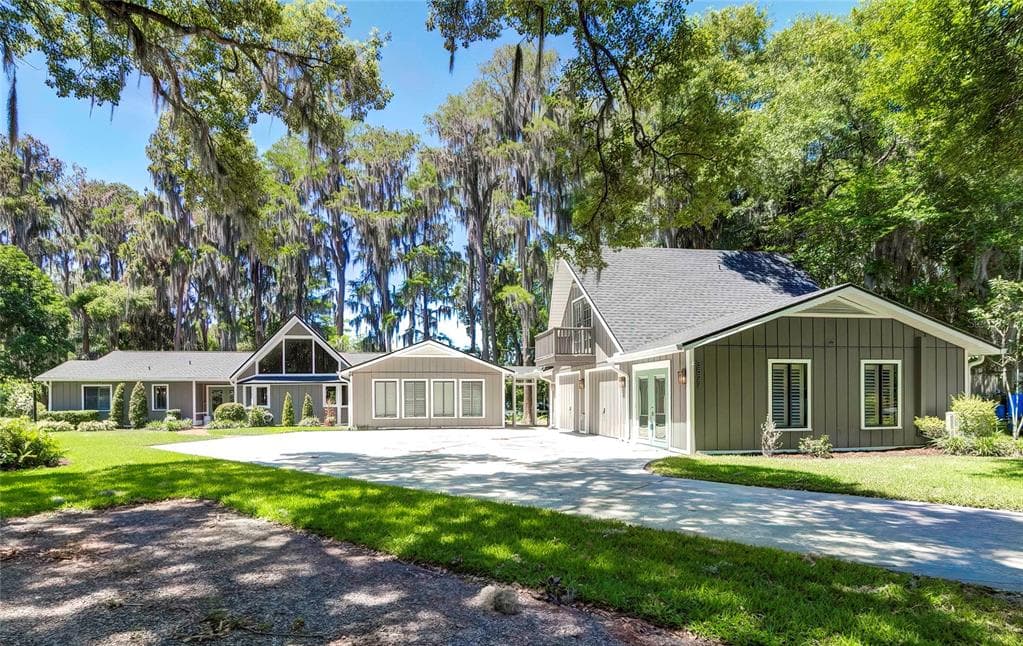 3527 SADDLE BACK LANE LUTZ, FL 33548