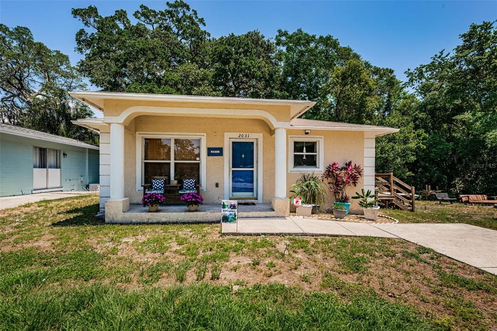 2031 POINSETTA AVENUE CLEARWATER, FL 33755