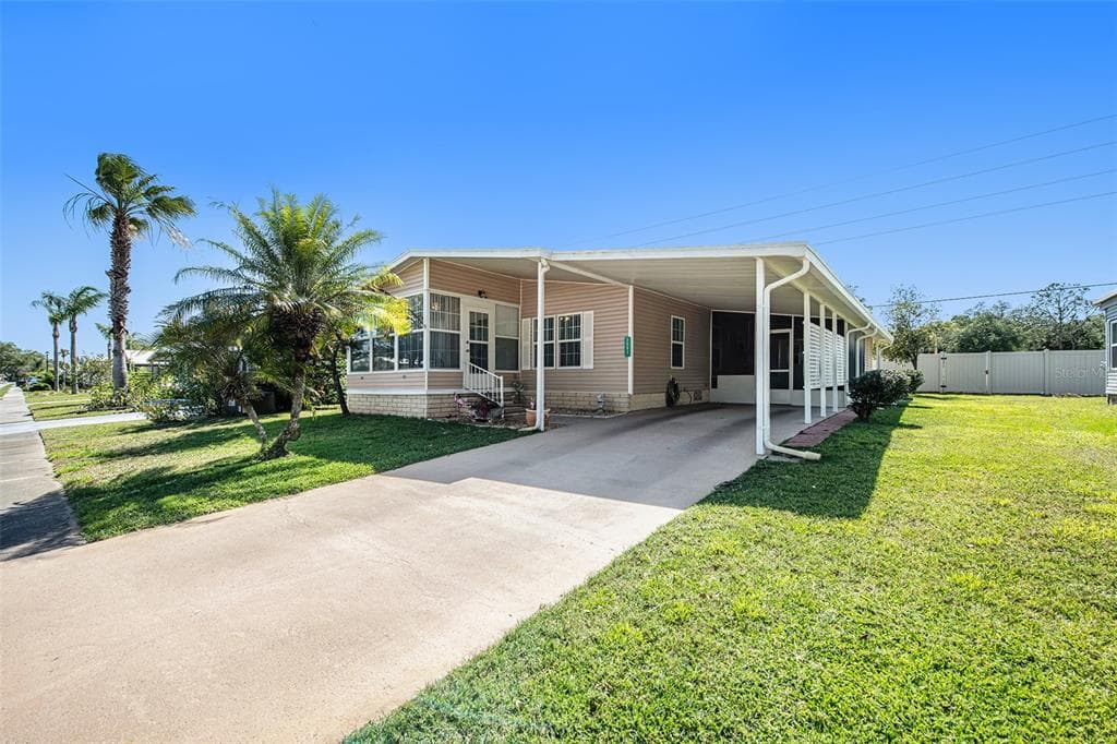 5551 ANTIGUA DRIVE ZEPHYRHILLS, FL 33541