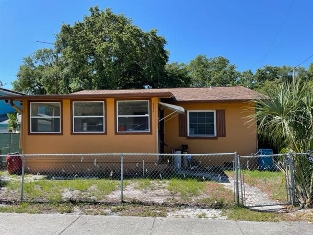 888 14TH AVENUE S ST PETERSBURG, FL 33701