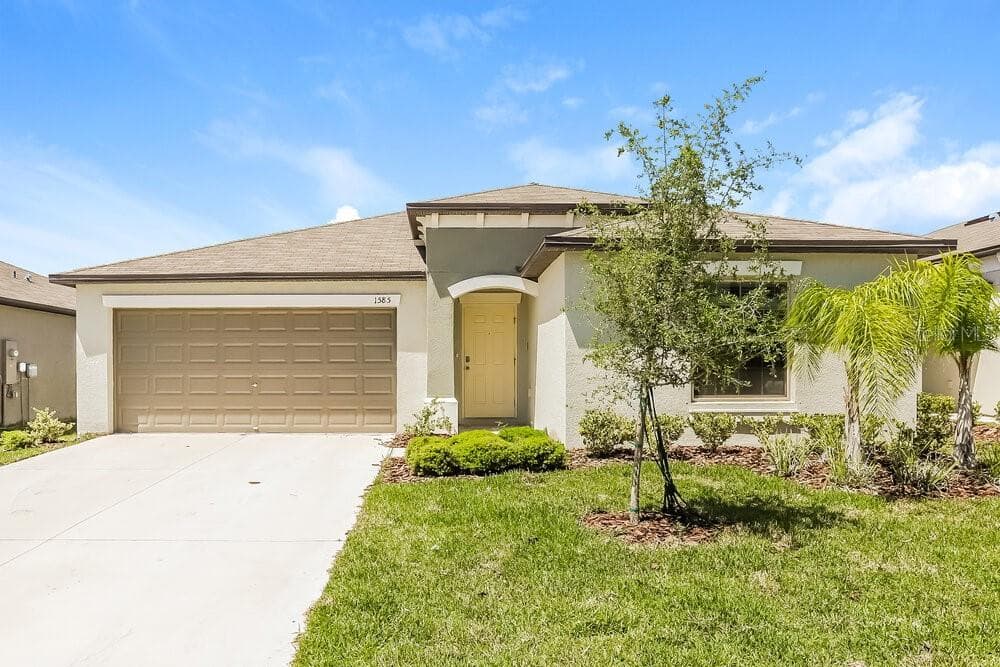 1585 BLUE ROSE DRIVE RUSKIN, FL 33570
