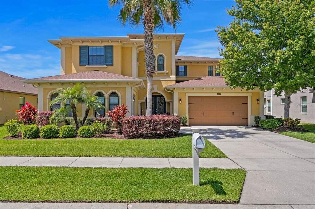 32069 PINFELD DRIVE WESLEY CHAPEL, FL 33543