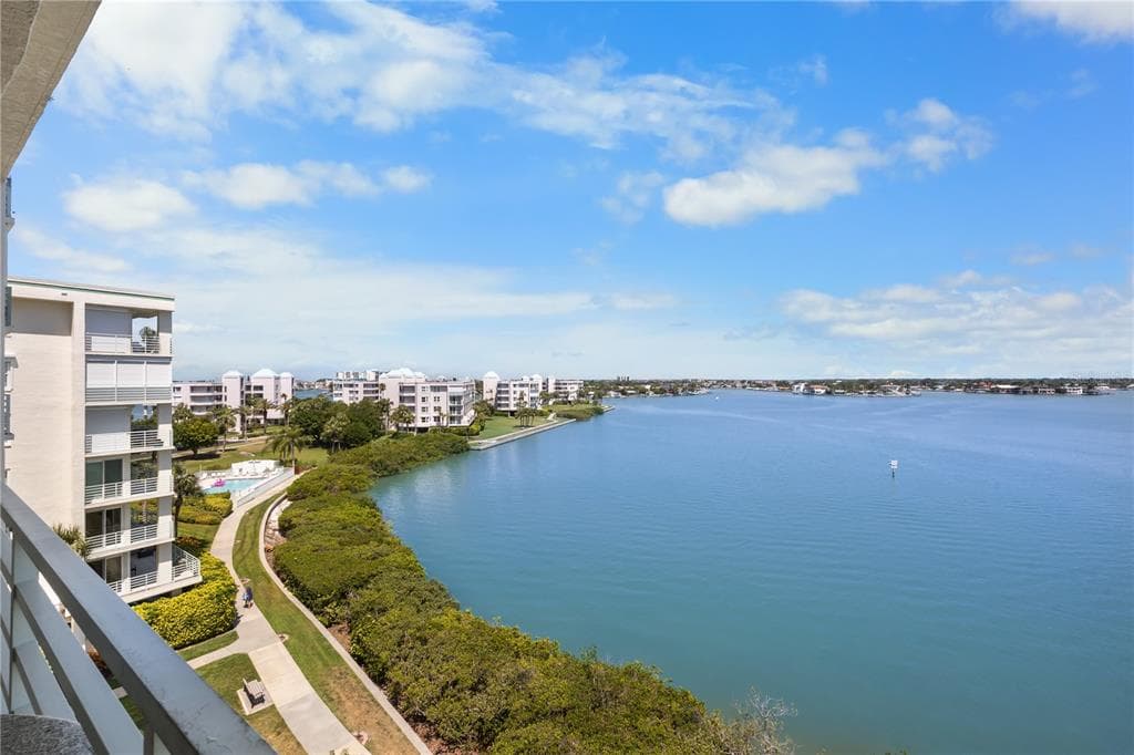 7963 SAILBOAT KEY BOULEVARD S UNIT 503 SOUTH PASADENA, FL 33707