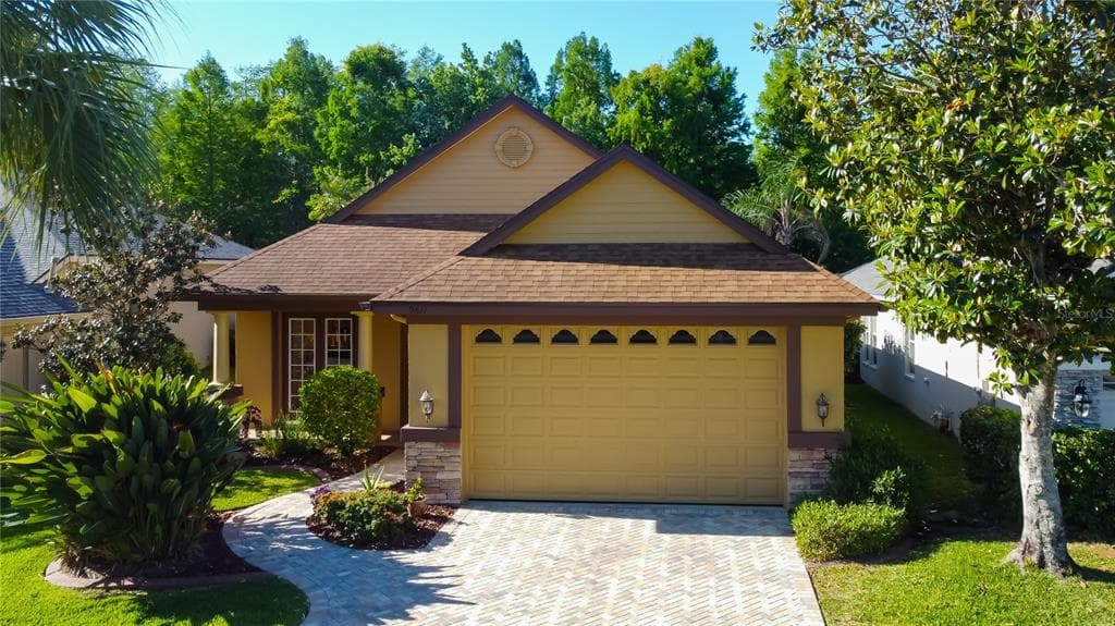 9611 GREENPOINTE DRIVE TAMPA, FL 33626