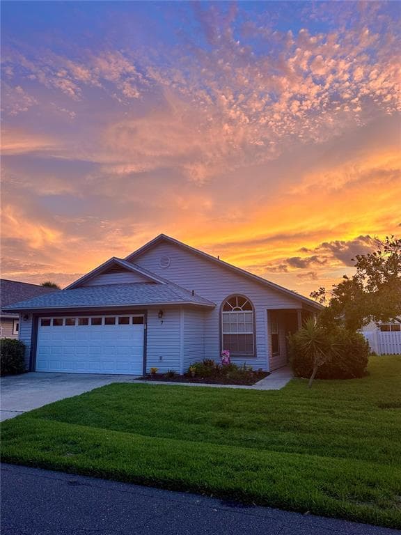 7 NANTUCKET LANE PALM COAST, FL 32137