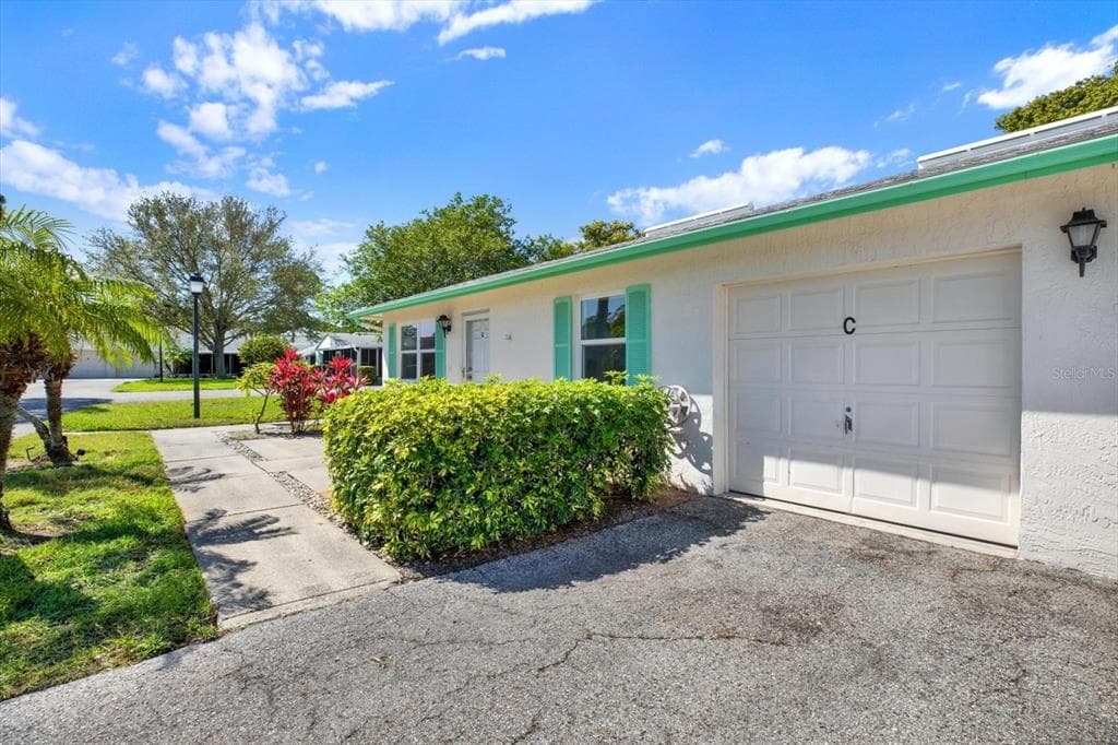 3207 40TH LANE S UNIT C ST PETERSBURG, FL 33711