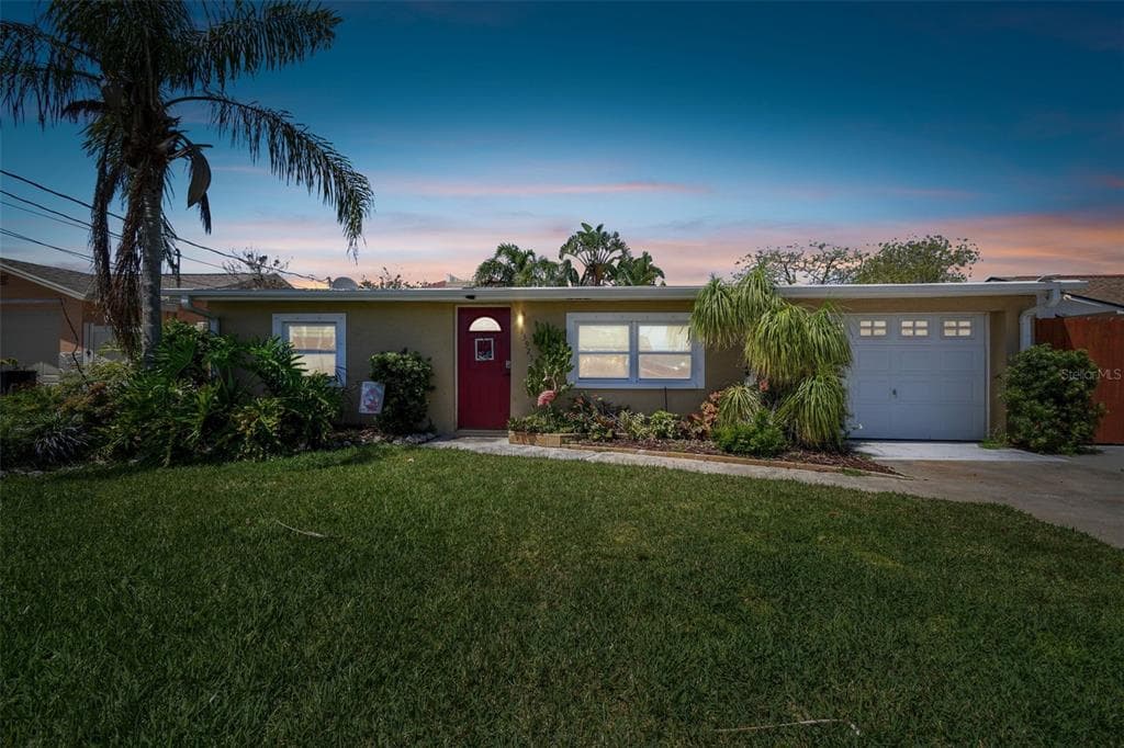 13923 BARNARD AVENUE HUDSON, FL 34667