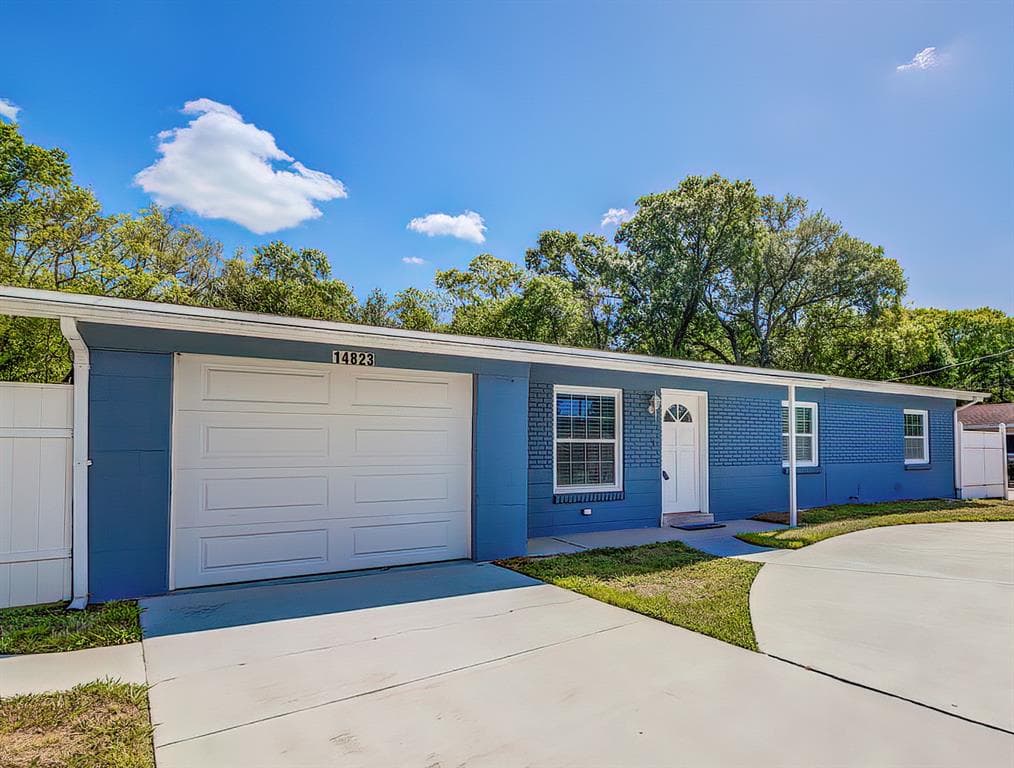 14823 N IRIS AVENUE TAMPA, FL 33613